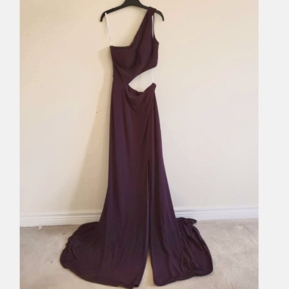 Jovani Size4 dark purple 💜 one-shoulder off dress - Picture 1 of 8